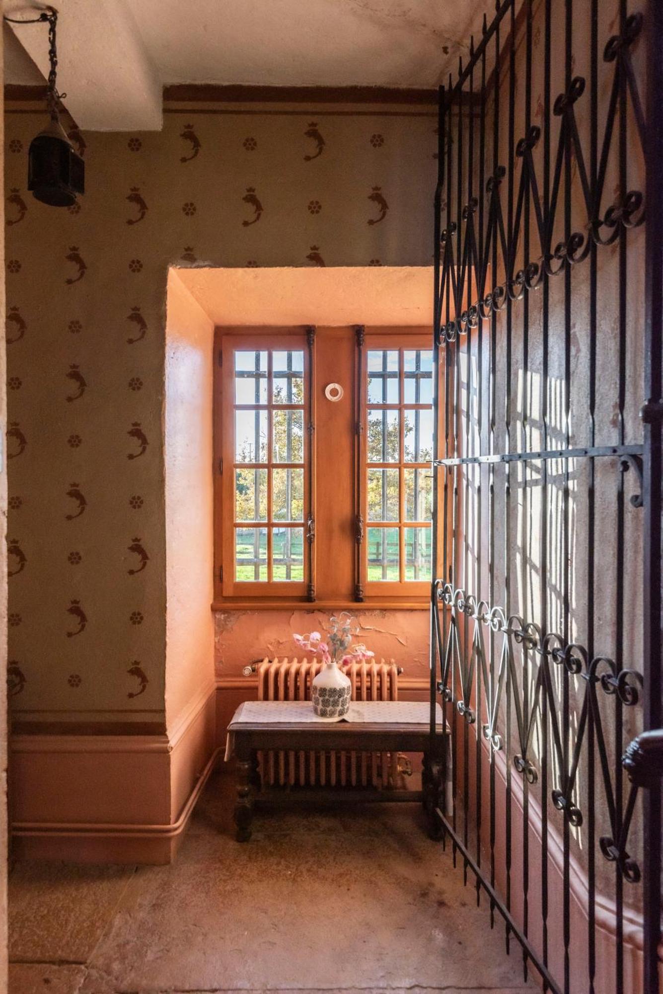 Chateau De Salornay Hurigny Luaran gambar