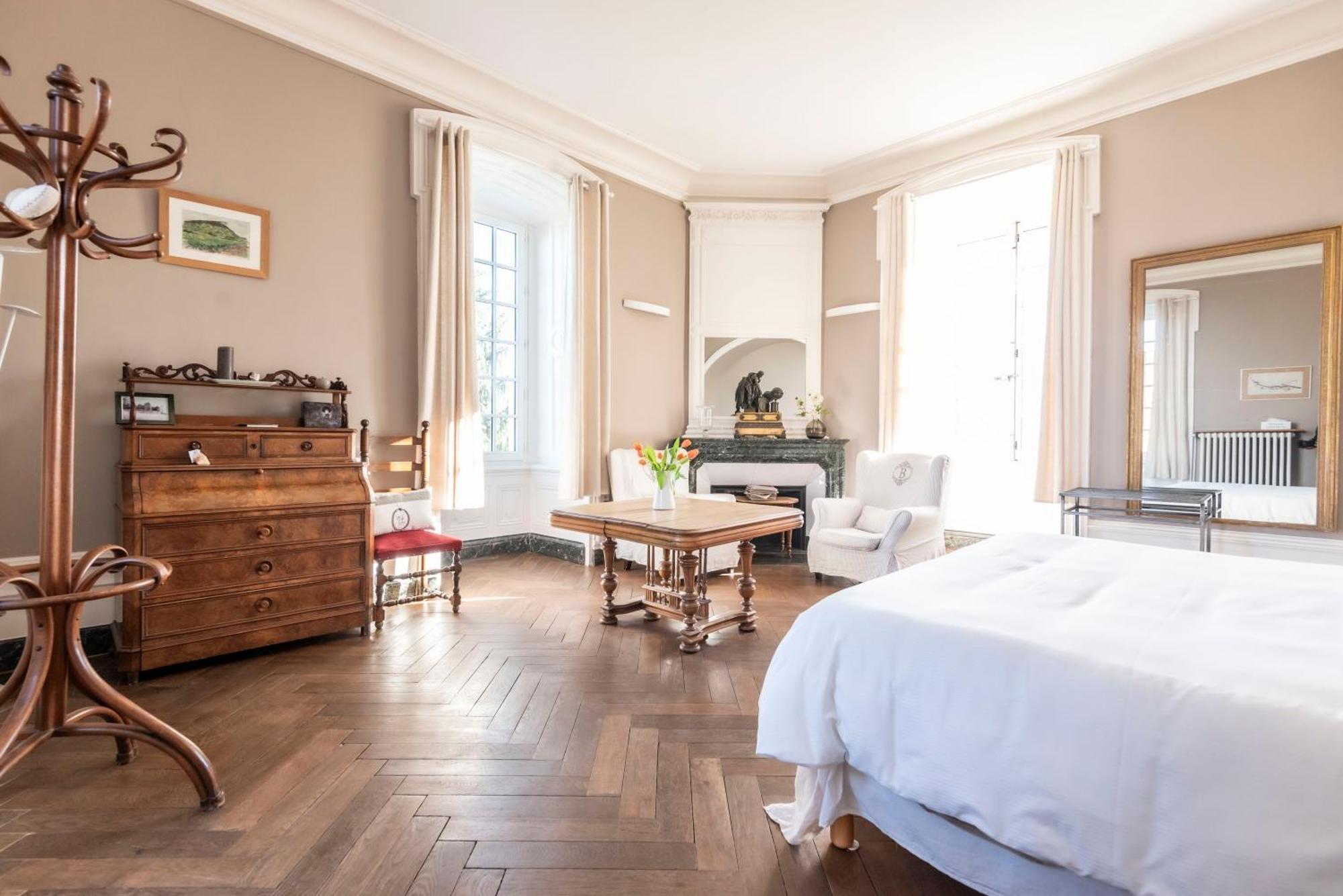 Chateau De Salornay Hurigny Luaran gambar